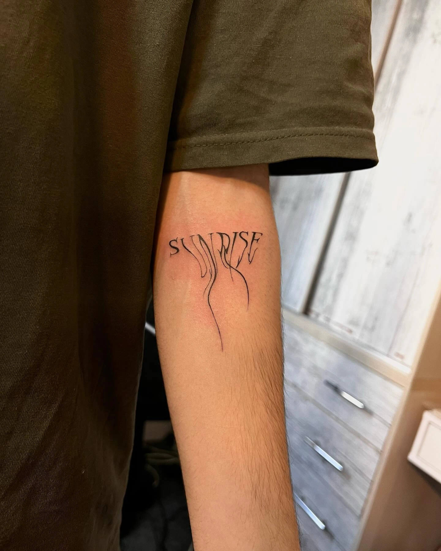 unes.ink_1705084356_3278807685845816699_702228382