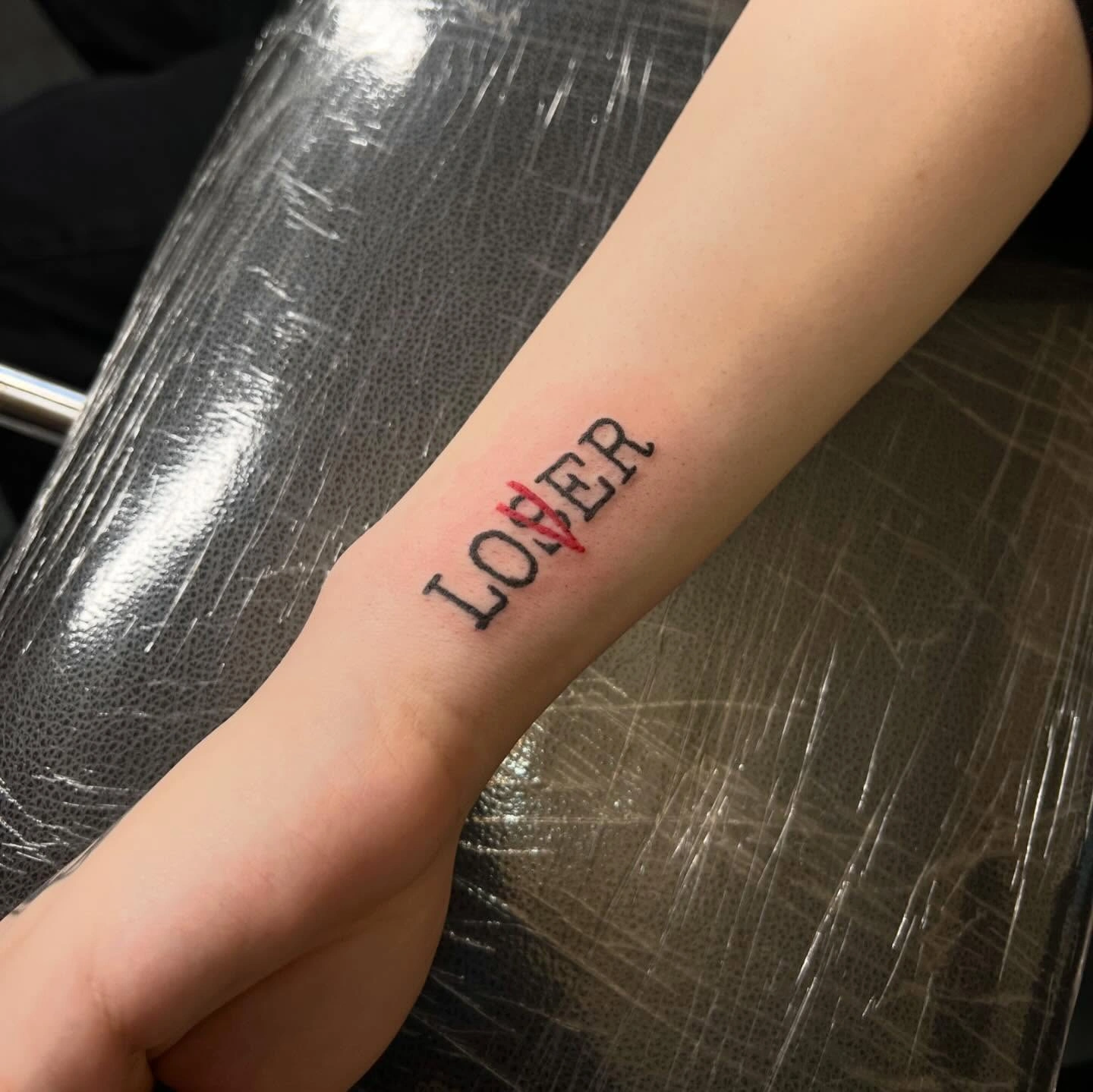 unes.ink_1715367644_3365070157881342815_702228382