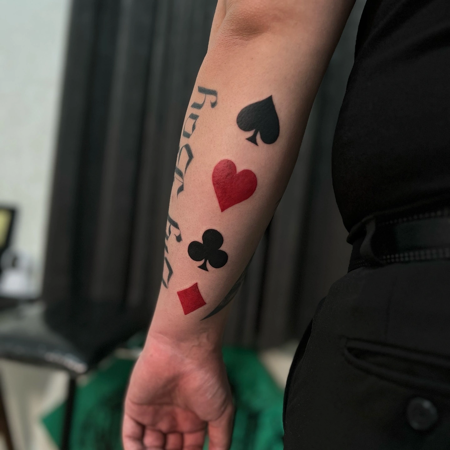 unes.ink_1733513081_3517285114895725169_702228382