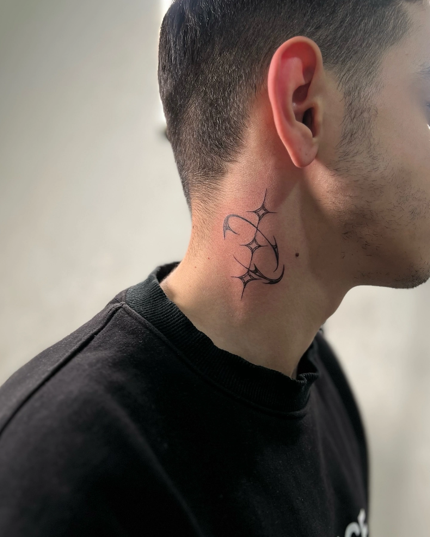 unes.ink_1737926946_3554311302633690902_702228382